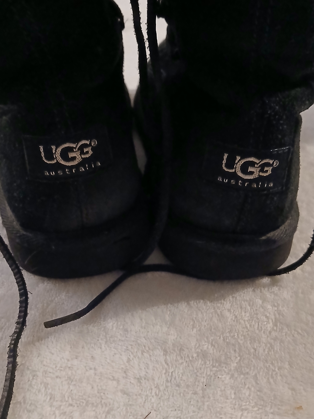 UGG Black Suede Lace-Up Winter Boots + Cream Shearling Cuff, Size 5 - Picture 4 of 6